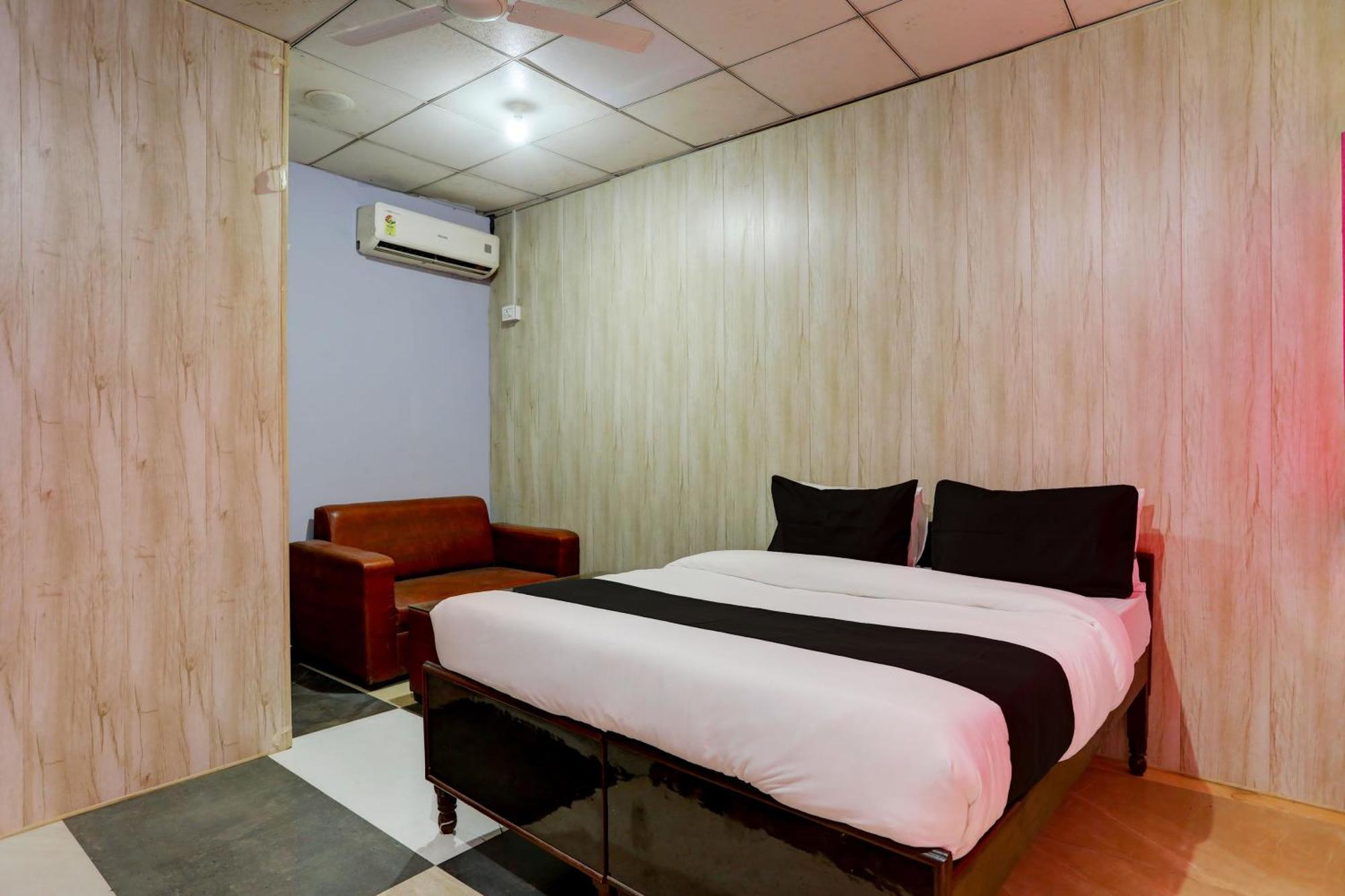 Collection O Harsh Hotel & Restaurant Bhiwadi Luaran gambar