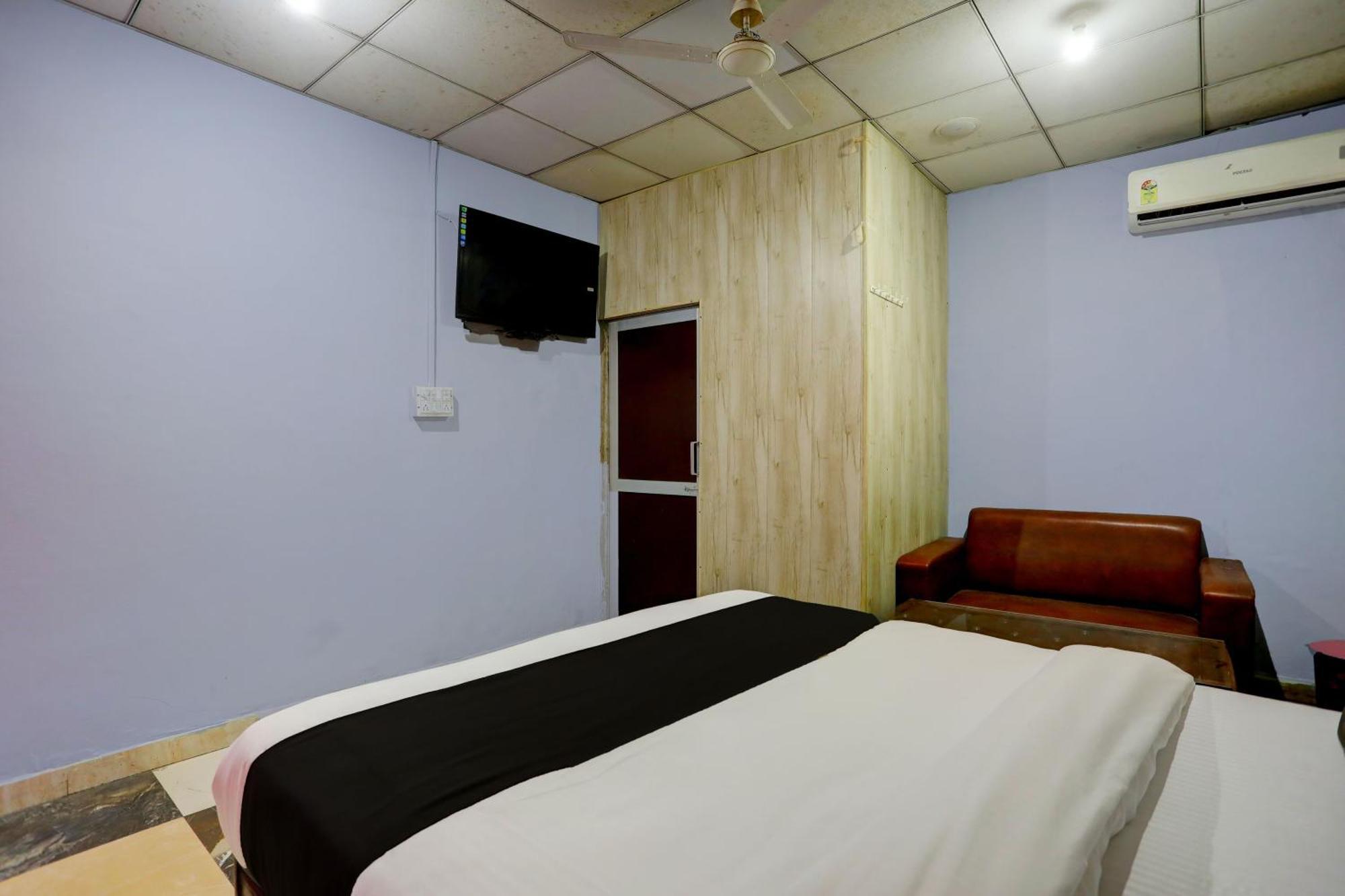 Collection O Harsh Hotel & Restaurant Bhiwadi Luaran gambar